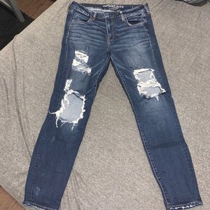 Very Disstressed American Eagle Jegging